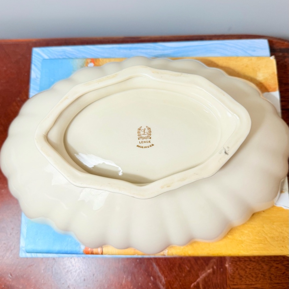 Vintage Lenox Ivory Pedestal Bowl with Gold Trim | Scalloped Mid-Century Serving - Picture 4 of 7